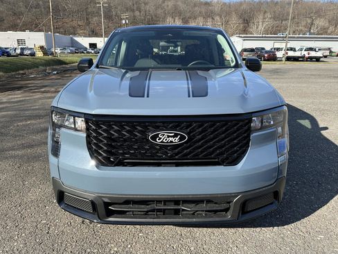 New 2025 Ford Maverick XLT w/ XLT Luxury Package image 6