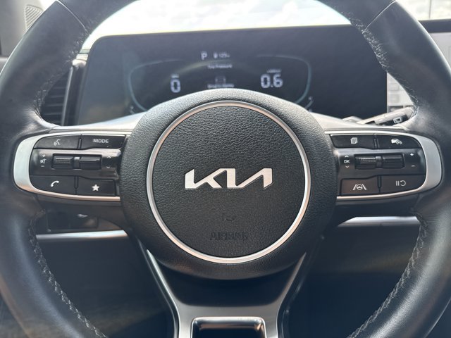 Used 2025 Kia Sportage EX FWD image 19