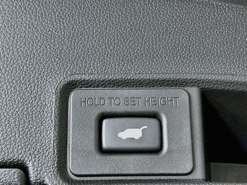 Used 2024 Acura RDX SH-AWD image 12