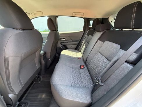 Used 2026 Nissan Kicks SV AWD/4WD image 14