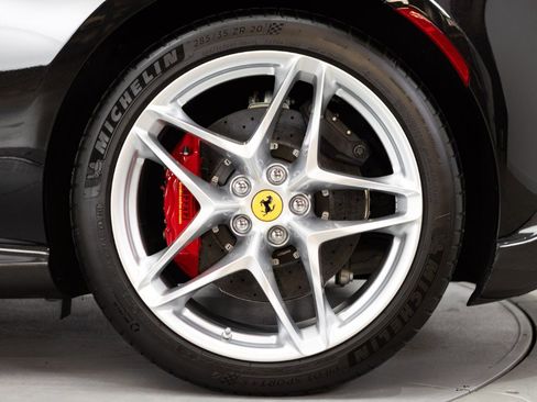 Certified 2021 Ferrari Roma image 13