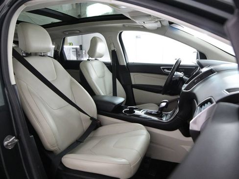Used 2015 Ford Edge Titanium w/ Equipment Group 302A AWD/4WD image 59