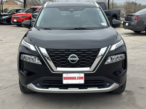 Used 2022 Nissan Rogue Platinum w/ Head-Up Display Package image 2