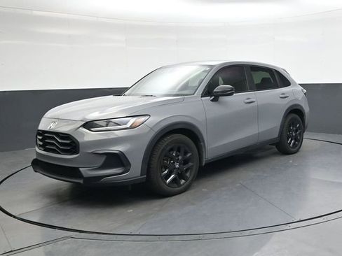 Used 2024 Honda HR-V Sport image 9