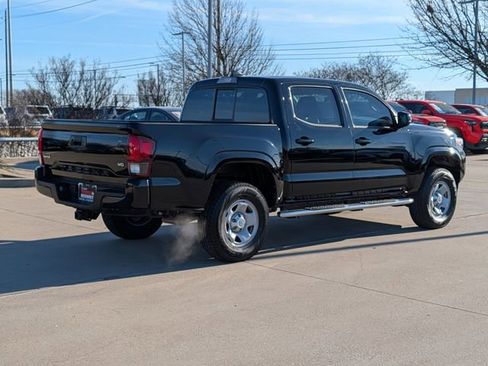 Used 2023 Toyota Tacoma SR image 5