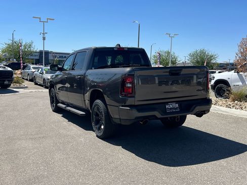 New 2026 RAM 1500 Express AWD/4WD image 4