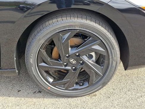 New 2026 Hyundai Elantra Sport FWD image 8