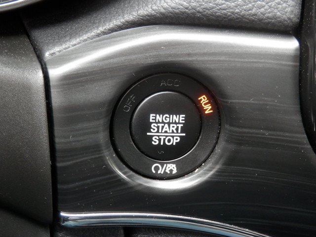 Used 2021 Jeep Grand Cherokee Limited AWD/4WD image 27