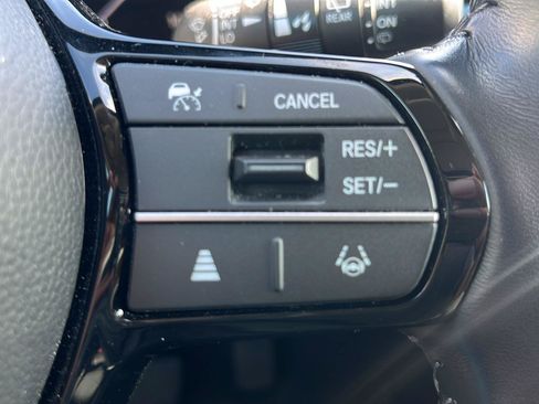 Used 2025 Honda CR-V EX-L image 9