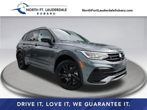 Used 2024 Volkswagen Tiguan SE R-Line image 1