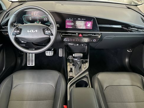 Certified 2023 Kia Niro EX Touring FWD image 14