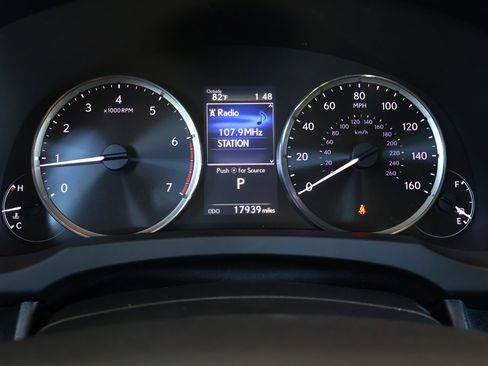 Used 2017 Lexus IS 200t image 28