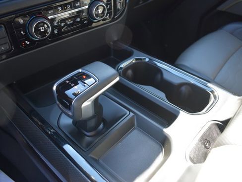 Used 2023 Chevrolet Silverado 1500 ZR2 w/ Technology Package image 31