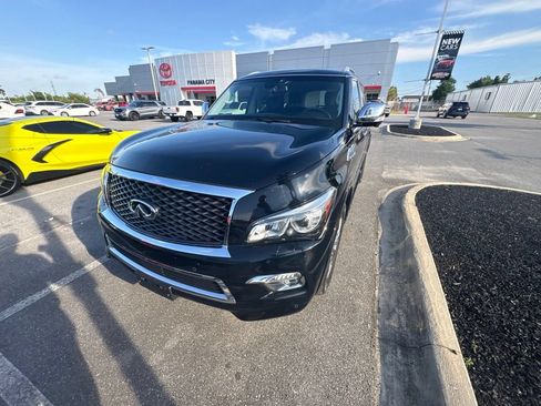 Used 2017 INFINITI QX80 2WD w/ Deluxe Technology Package image 10