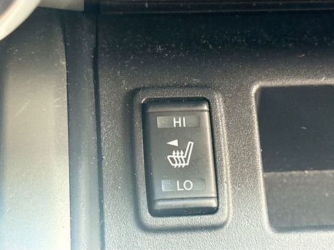 Used 2017 Nissan Titan SL image 21