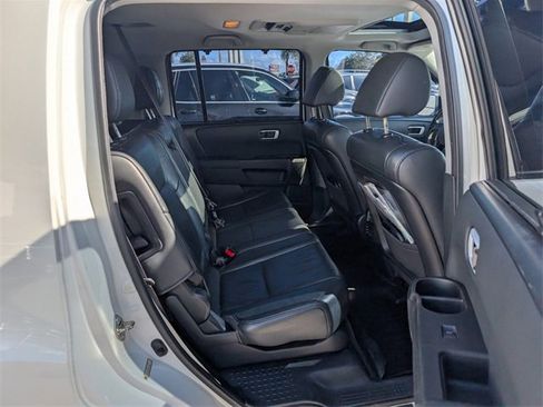 Used 2015 Honda Pilot Touring image 13