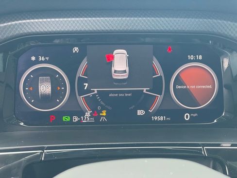 Certified 2025 Volkswagen Atlas Peak Edition SE image 21