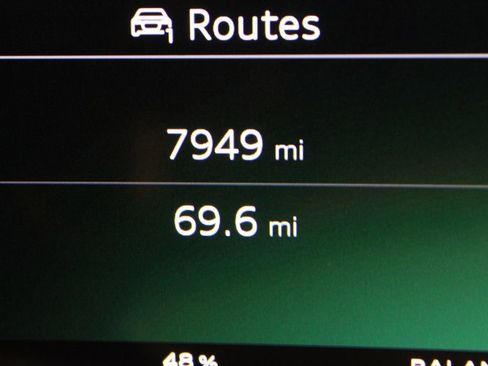 Used 2025 Audi Q6 e-tron Premium Plus w/ Premium Plus image 4