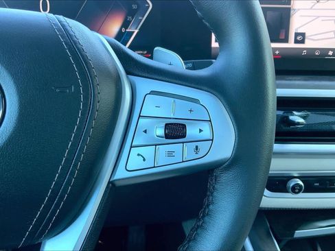 Certified 2025 BMW X7 xDrive40i image 24