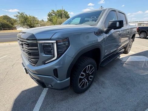 New 2026 GMC Sierra 1500 AT4 w/ AT4 Premium Package AWD/4WD image 34