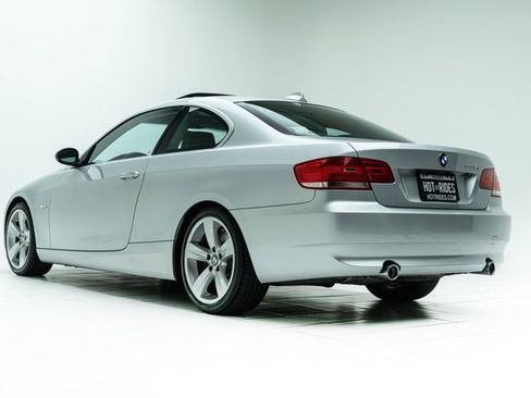 Used 2008 BMW 335i Coupe w/ Premium Pkg image 17