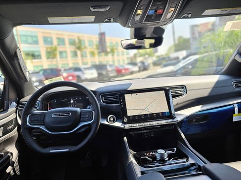 New 2026 Jeep Grand Wagoneer 4WD image 25