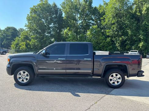 Used 2015 GMC Sierra 1500 Denali w/ Driver Alert Package AWD/4WD image 8