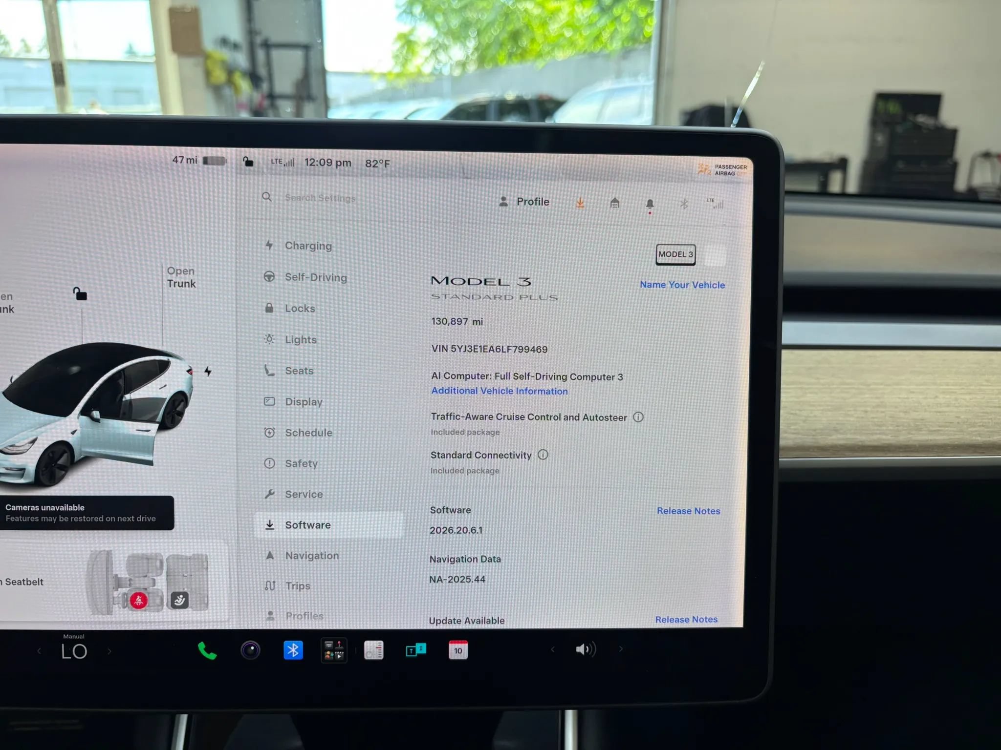 Used 2020 Tesla Model 3 Standard Range Plus RWD image 16