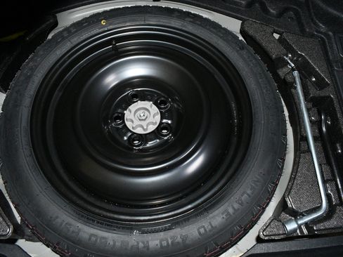 Used 2024 Lexus IS 350 F Sport RWD image 96