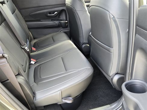 Used 2025 Hyundai Santa Cruz SEL image 16
