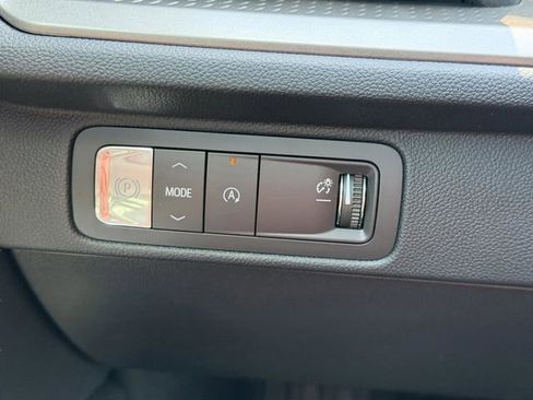 New 2026 Chevrolet Traverse LT FWD image 30