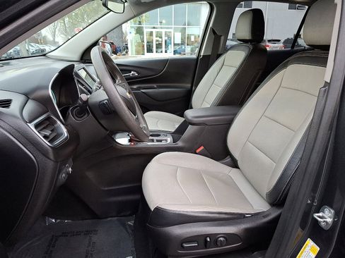 Used 2019 Chevrolet Equinox LT image 13