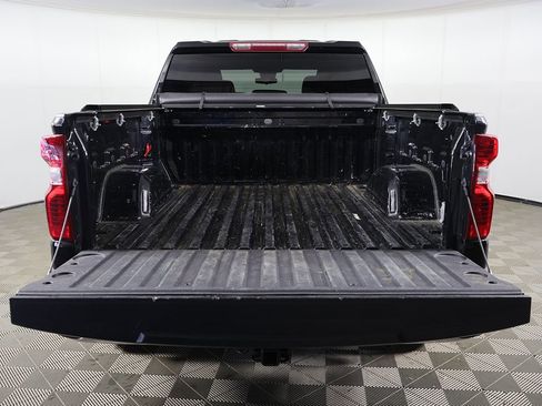 Used 2024 Chevrolet Silverado 1500 LT AWD/4WD image 11