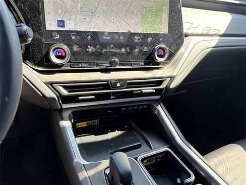 Used 2025 Lexus TX 350 AWD image 24