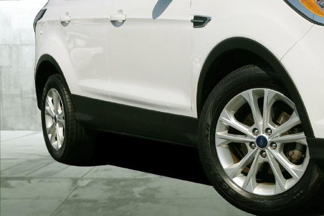 Used 2018 Ford Escape SEL FWD image 3