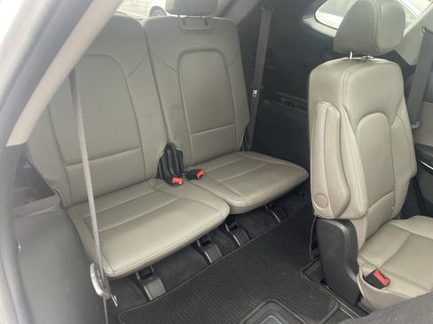 Used 2018 Hyundai Santa Fe Limited AWD/4WD image 39