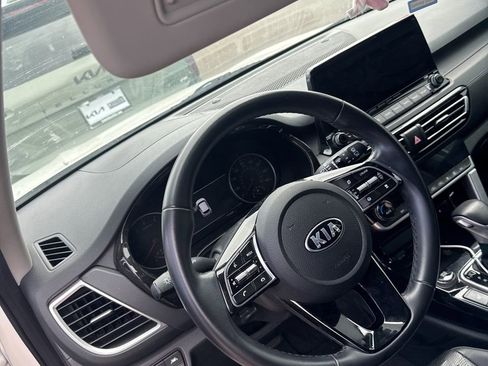 Used 2021 Kia Seltos SX AWD/4WD image 6