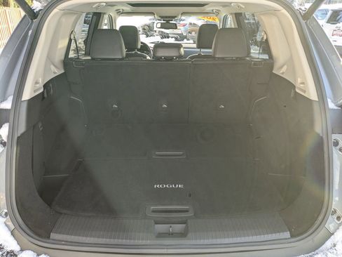 Certified 2021 Nissan Rogue SL w/ Premium Package image 7