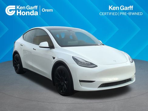 Used 2021 Tesla Model Y Long Range image 1