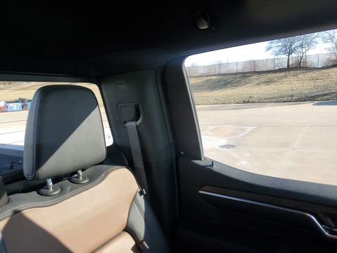 Used 2025 Chevrolet Silverado 1500 High Country w/ High Country Premium Package image 15