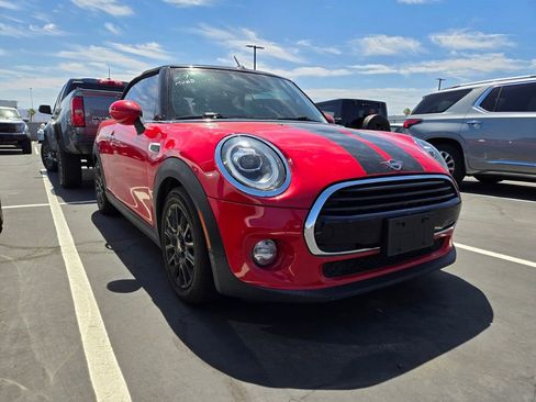 Used 2019 MINI Cooper Convertible FWD image 1