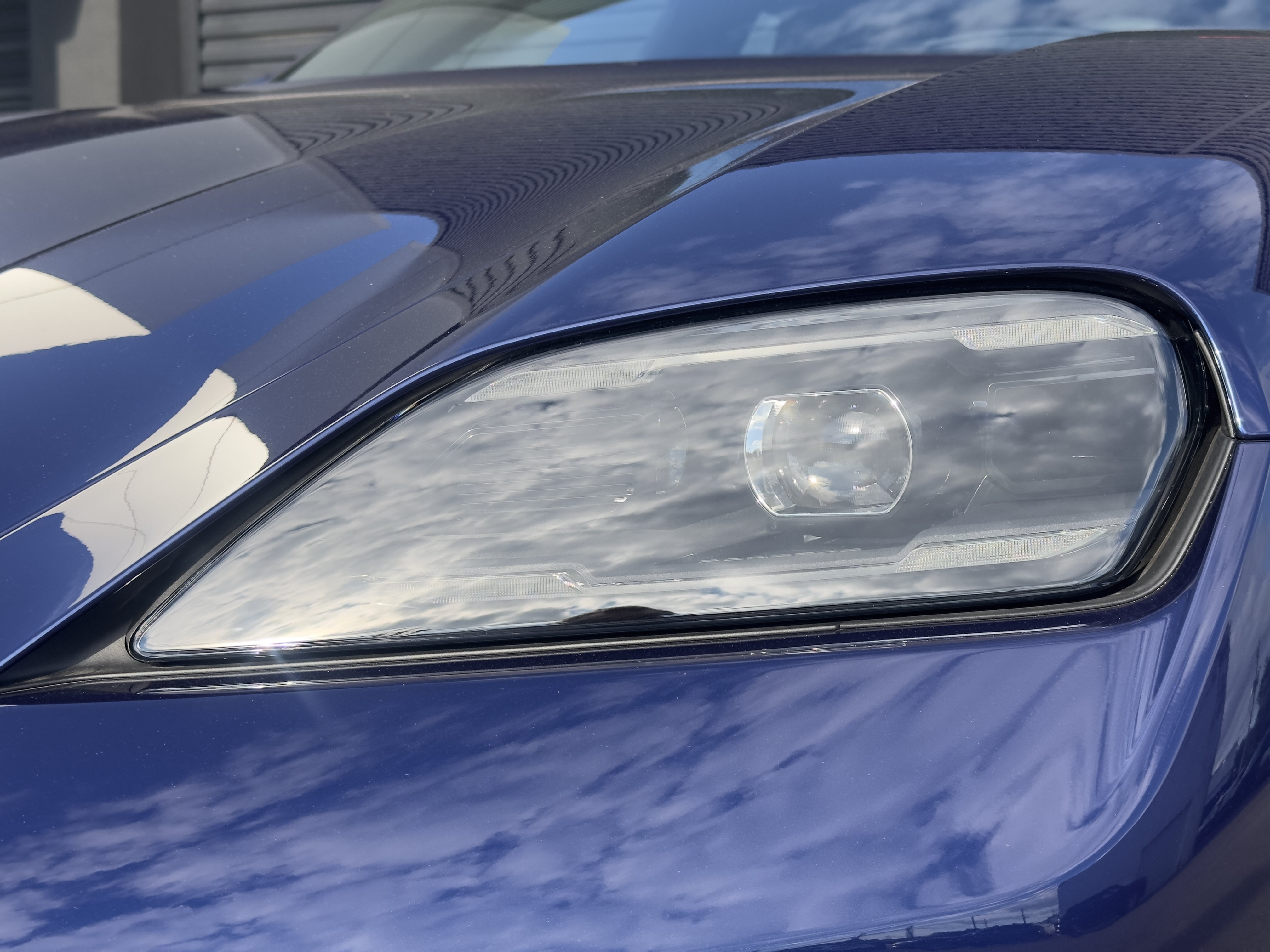 Certified 2025 Porsche Taycan AWD/4WD image 17