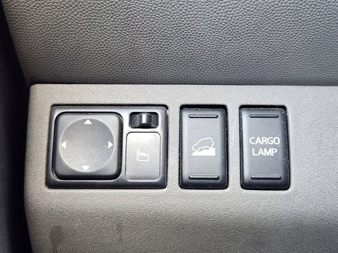 Used 2016 Nissan Frontier SV AWD/4WD image 23
