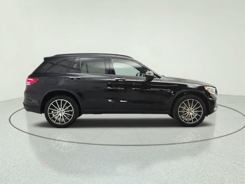 Used 2022 Mercedes-Benz GLC 300 image 4