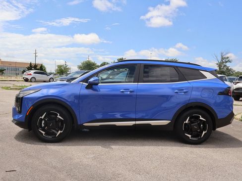 New 2026 Kia Sportage EX w/ EX Panorama Roof Package FWD image 4