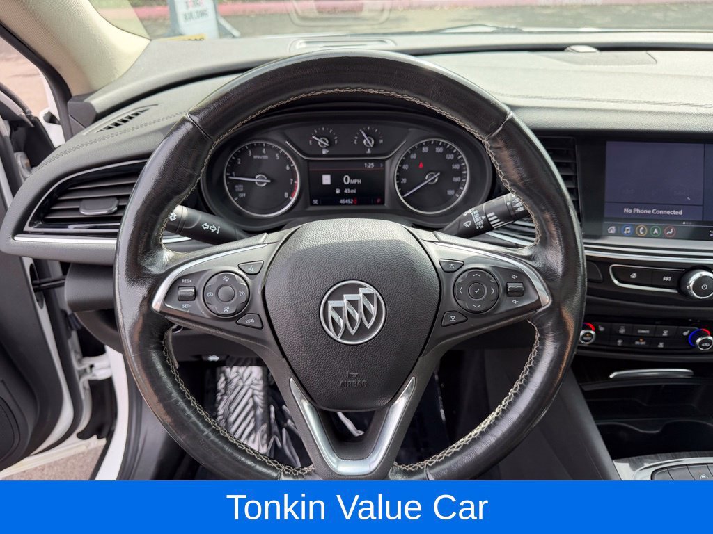 Used 2018 Buick Regal Essence w/ Driver Confidence Package #1 AWD/4WD image 20