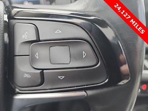 Used 2024 Buick Enclave Essence w/ Experience Buick Package AWD/4WD image 16