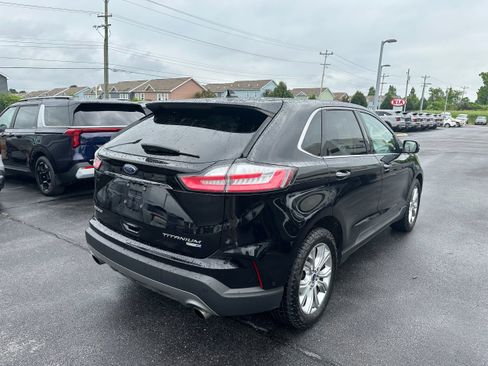 Used 2020 Ford Edge Titanium w/ Equipment Group 301A AWD/4WD image 5