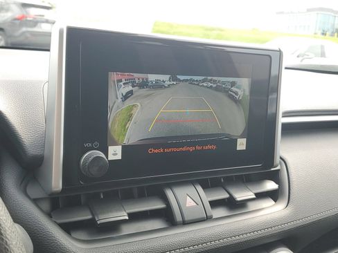 Certified 2024 Toyota RAV4 LE AWD/4WD image 23