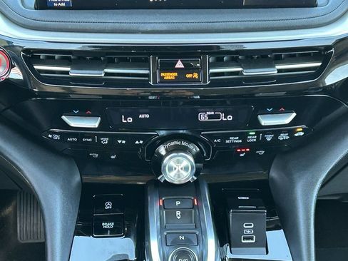 Used 2025 Acura MDX w/ Technology Package AWD/4WD image 18
